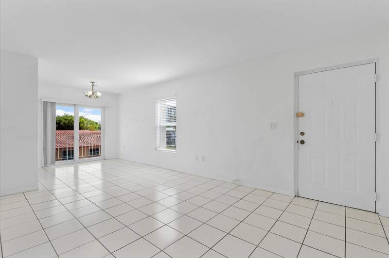 2 bedroom Condominium at 2138 SW 6th Street 301, El Paraiso Condo, Miami — photo 4