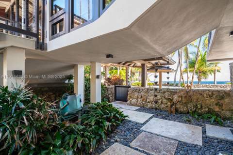 820 San Pedro Ave, Coral Gables FL - photo 15 of 69