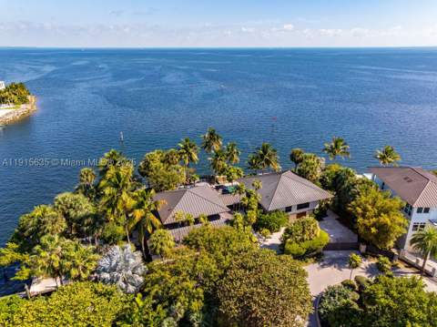 820 San Pedro Ave, Coral Gables FL - photo 8 of 69