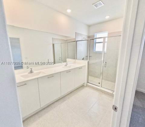 12517 NW 23rd Pl, Miami FL - photo 19 of 32