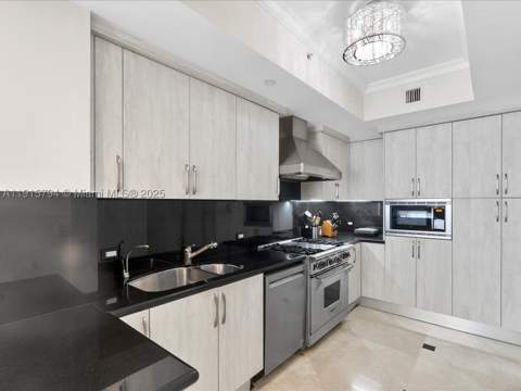 17875 Collins Ave 3305, Sunny Isles Beach FL - photo 9 of 46