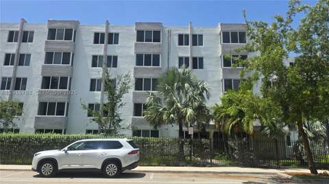 250 180th Dr 510, Sunny Isles Beach FL - photo 21 of 26