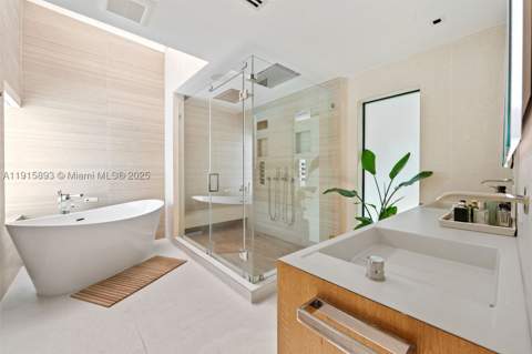 1792 Cleveland Rd, Miami Beach FL - photo 17 of 39
