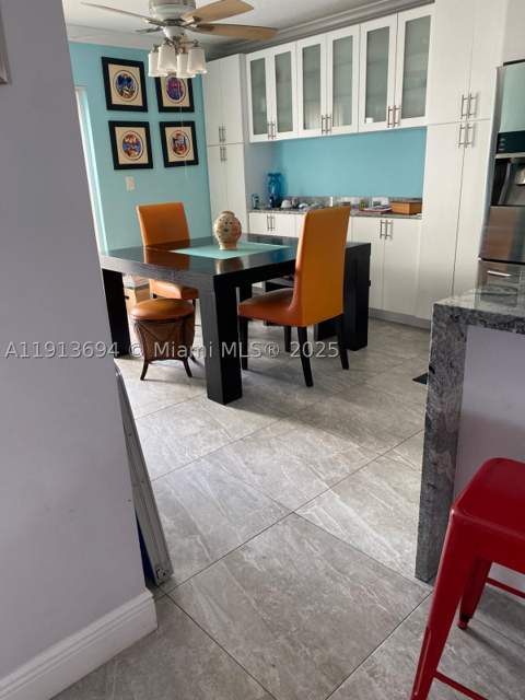 10454 NW 5th Ter 4-30, Miami FL - photo 13 of 52