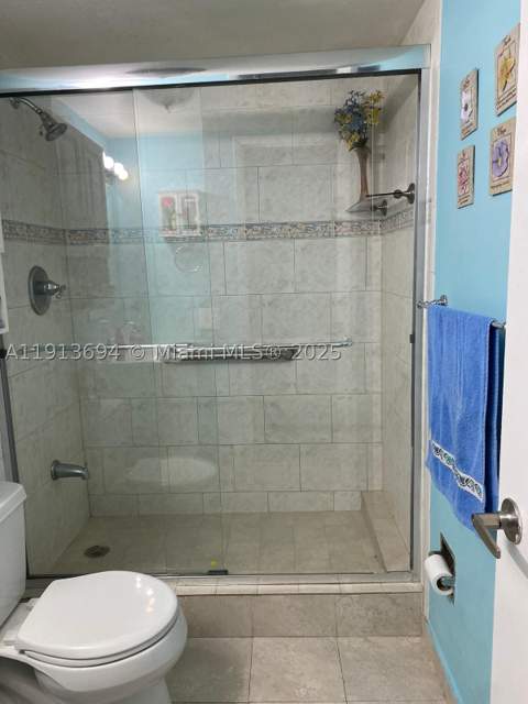 10454 NW 5th Ter 4-30, Miami FL - photo 18 of 52