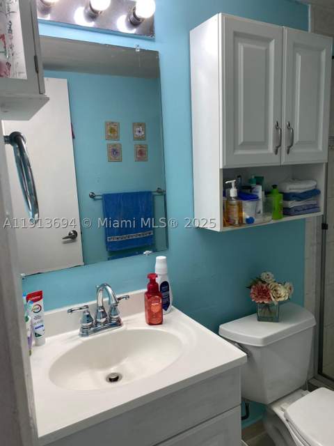 10454 NW 5th Ter 4-30, Miami FL - photo 19 of 52