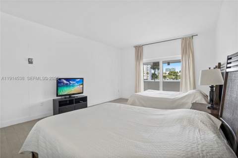 500 Bayview Dr 125, Sunny Isles Beach FL - photo 10 of 28
