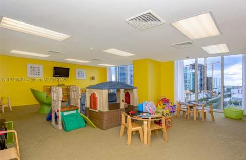 16699 Collins Ave 1105, Sunny Isles Beach FL - photo 23 of 28
