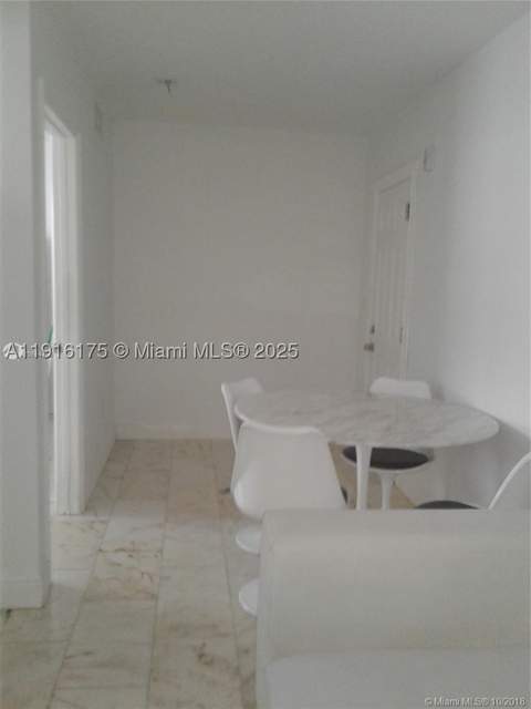 1526 Pennsylvania Ave 19, Miami Beach FL - photo 9 of 17