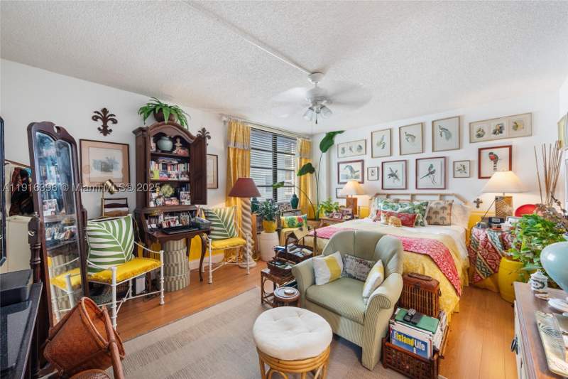 2 bedroom Condominium at 155 Sunrise Dr 4B, 155 Sunrise Condo, Key Biscayne — photo 3