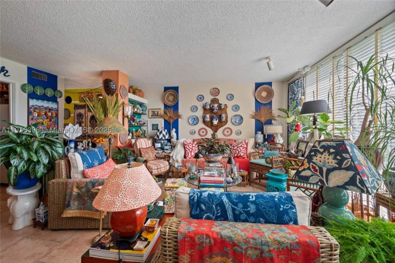 2 bedroom Condominium at 155 Sunrise Dr 4B, 155 Sunrise Condo, Key Biscayne — photo 5