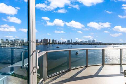 17301 Biscayne Blvd 811, North Miami Beach FL - photo 12 of 56