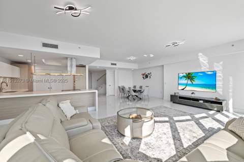 17301 Biscayne Blvd 811, North Miami Beach FL - photo 17 of 56