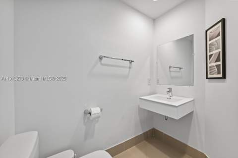 17301 Biscayne Blvd 811, North Miami Beach FL - photo 20 of 56