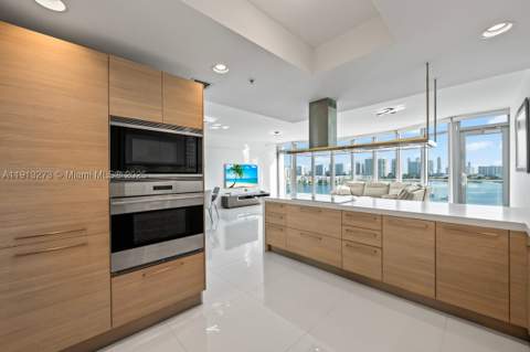 17301 Biscayne Blvd 811, North Miami Beach FL - photo 8 of 56