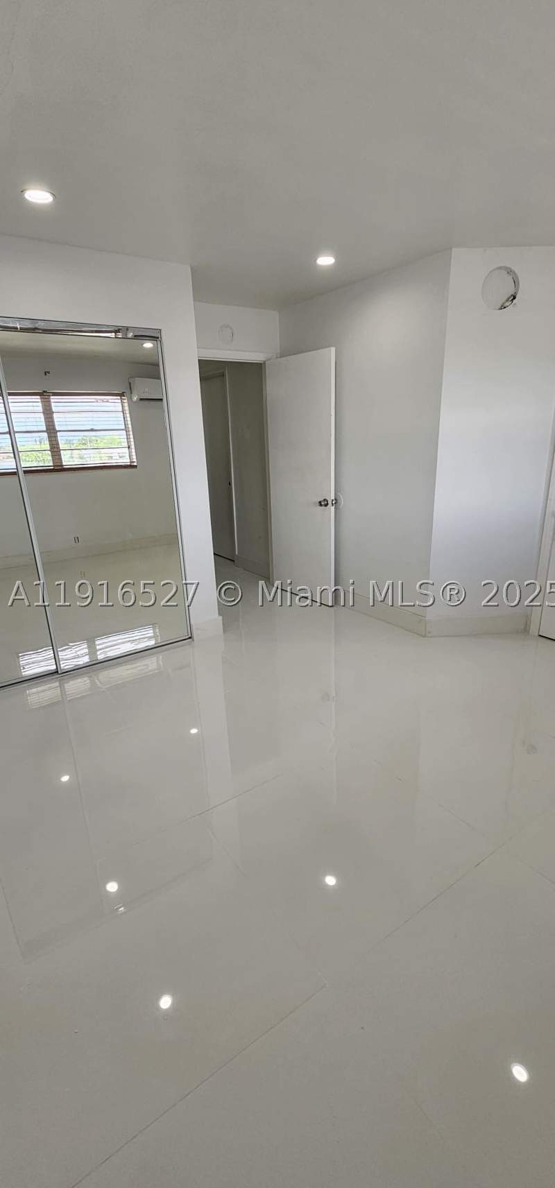 1 bedroom Condominium at 9375 SW 40th Ter 203, Hemingway Villa Condo, Miami — photo 2