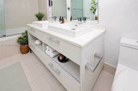 45 SW 9th St 1504, Miami FL - photo 19 of 33