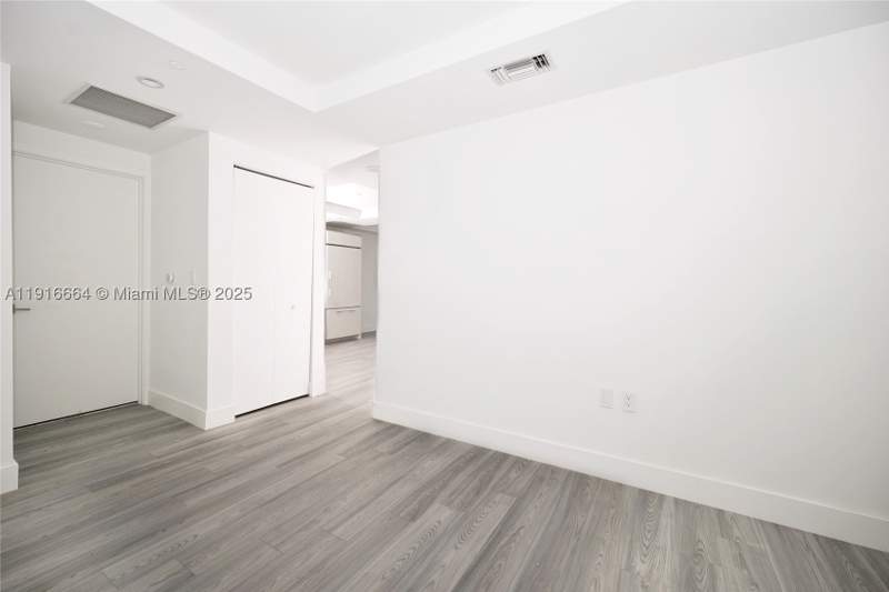 1 bedroom Condominium at 45 SW 9th St 1504, Brickell Heights East Con, Miami — photo 5