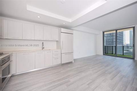 45 SW 9th St 1504, Miami FL - photo 9 of 33