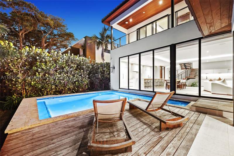 4 bedroom SingleFamilyResidence at 5831 Alton Rd, La Gorce Golf Sub, Miami Beach — photo 2