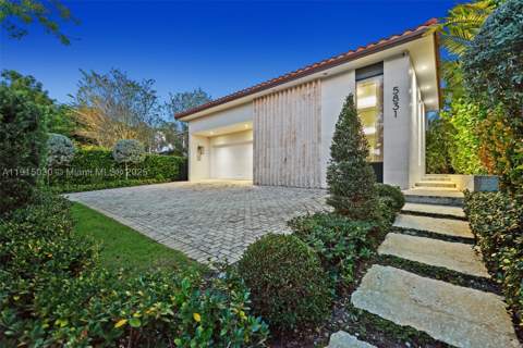 5831 Alton Rd, Miami Beach FL - photo 7 of 48