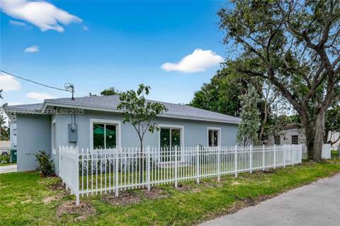 1346 NW 44th St, Miami FL - photo 11 of 52