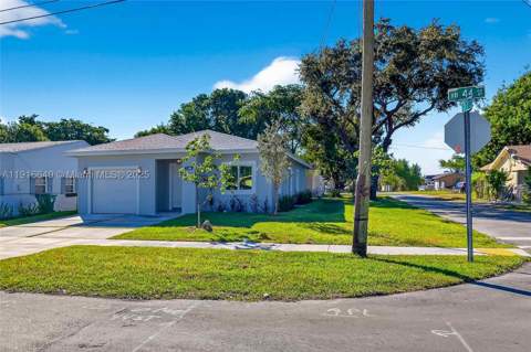 1346 NW 44th St, Miami FL - photo 12 of 52