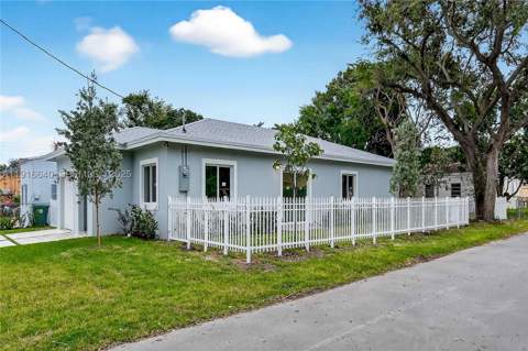 1346 NW 44th St, Miami FL - photo 8 of 52