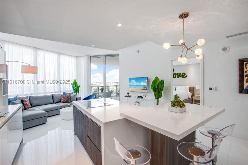 1 bedroom Condominium at 851 NE 1st Ave 1810, Paramount Miami Worldcente, Miami — photo 3