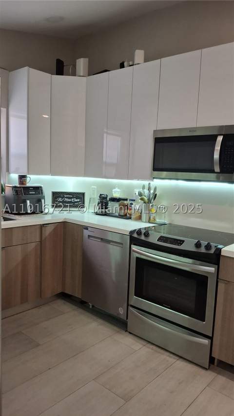 3510 NW 33rd Ave, Miami FL - photo 7 of 37