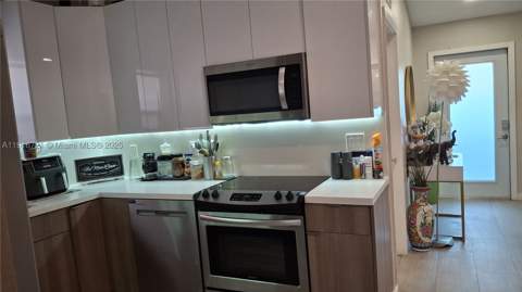 3510 NW 33rd Ave, Miami FL - photo 9 of 37