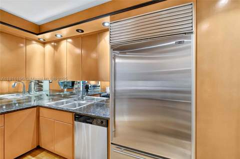 2 Grove Isle Dr B1804, Coconut Grove FL - photo 18 of 50