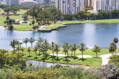20281 E Country Club Dr 1009, Aventura FL - photo 12 of 80