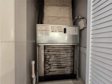 6940 Miami Gardens Dr 1-319, Hialeah FL - photo 16 of 37