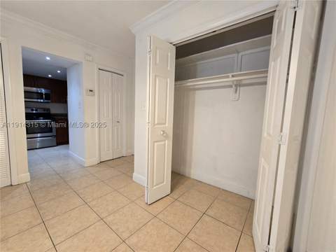 6940 Miami Gardens Dr 1-319, Hialeah FL - photo 18 of 37