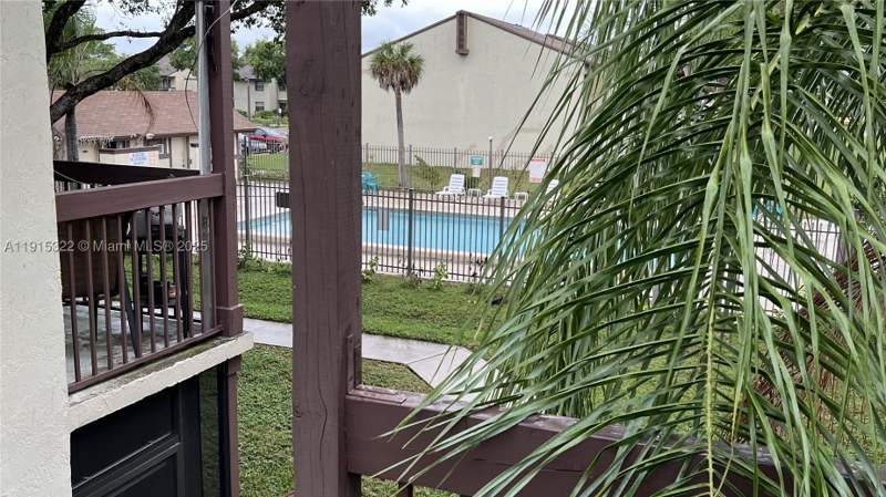 2 bedroom Condominium at 455 NW 210th St 205, McArthur Park Misty Lk Co, Miami Gardens — photo 2