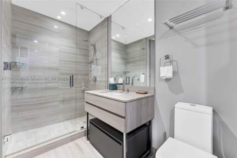 18975 Collins Ave 1002, Sunny Isles Beach FL - photo 21 of 37
