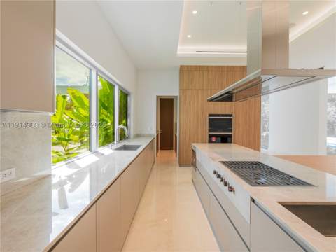 6720 SW 98th St, Pinecrest FL - photo 13 of 53