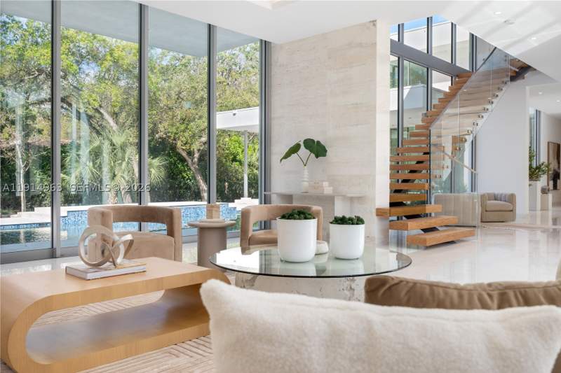 7 bedroom SingleFamilyResidence at 6720 SW 98th St, Jayco Sub, Pinecrest — photo 2