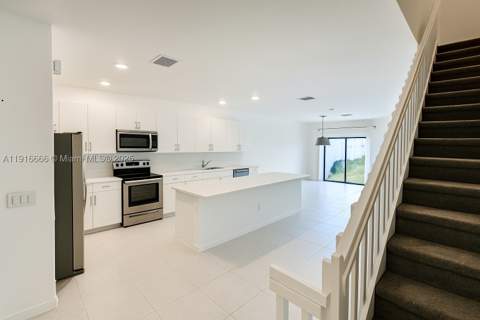 25564 SW 108th Ave, Homestead FL - photo 7 of 15