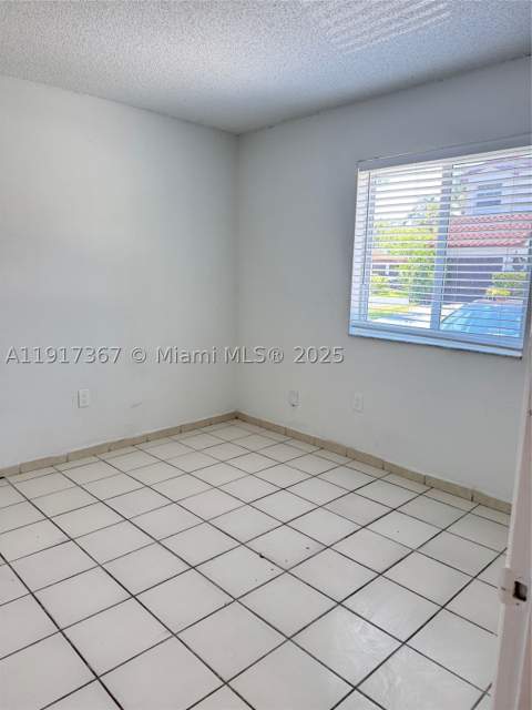 8419 SW 209th St, Cutler Bay FL - photo 15 of 30