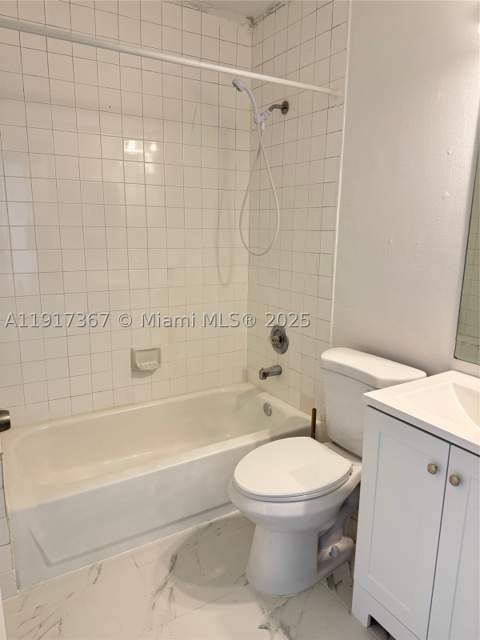 8419 SW 209th St, Cutler Bay FL - photo 16 of 30
