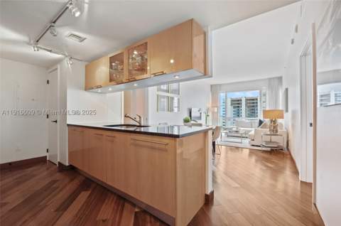 6801 Collins Ave Ph06, Miami Beach FL - photo 10 of 50
