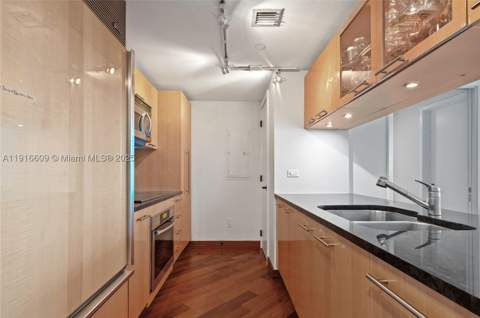 6801 Collins Ave Ph06, Miami Beach FL - photo 12 of 50