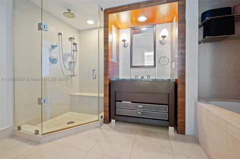 6801 Collins Ave Ph06, Miami Beach FL - photo 21 of 50