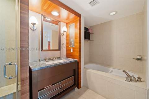 6801 Collins Ave Ph06, Miami Beach FL - photo 22 of 50
