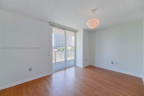 5900 Collins Ave 506, Miami Beach FL - photo 18 of 35