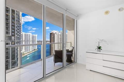 495 Brickell Ave 2206, Miami FL - photo 11 of 52