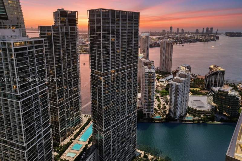 1 bedroom Condominium at 495 Brickell Ave 2206, Icon Brickell No Two, Miami — photo 2