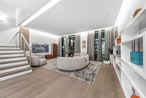 4098 NE 167 St 9, North Miami Beach FL - photo 16 of 54
